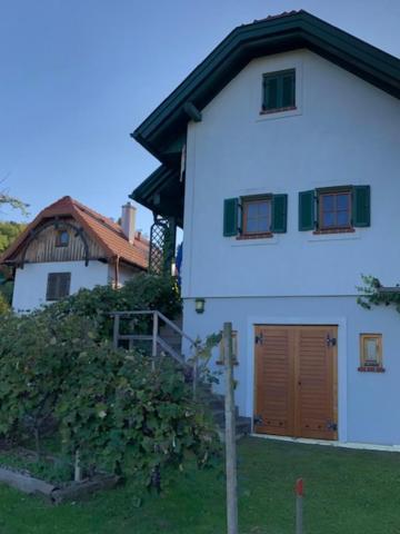 Holiday home Kellerstoeckl Postrumer Weinberg 49 Kulm im Burgenland