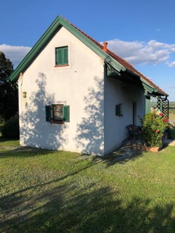 Holiday home Kellerstoeckl Postrumer Weinberg 49 Kulm im Burgenland